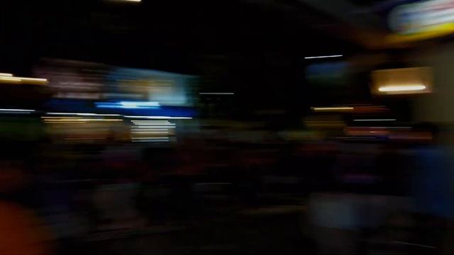 ?? Yogyakarta Downtown Night Walk - One of The Oldest Cities in Indonesia (4K HDR)| Malioboro Stree смотреть онлайн