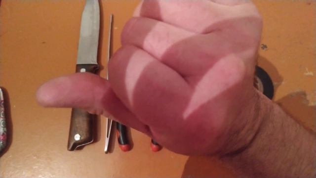 Как убрать мелкую занозку из пальца. смотреть онлайн