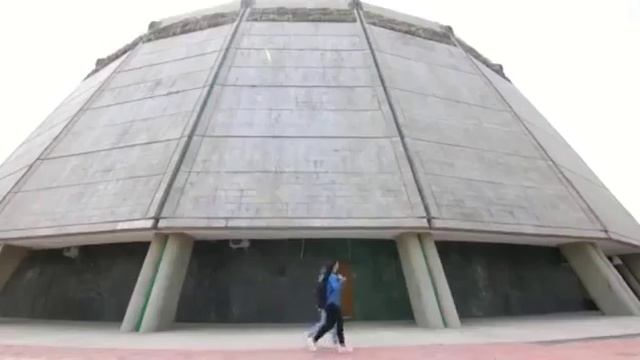Узбекские туристы в Душанбе и в гостях у Шабнами Сураё смотреть онлайн