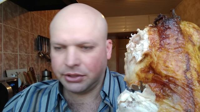 MUKBANG  Курицу гриль посадили на бутылку  먹방