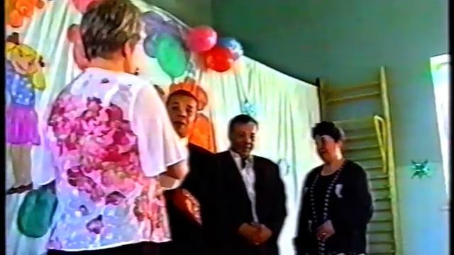 4. Выпускной бал выпускников школы №9 г. Карабаново 18.06.2004г. смотреть онлайн