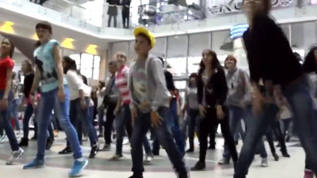 Танцуй Тюмень (Тюмень) - Лучший танцевальный флешмоб #ФМ2013 смотреть онлайн