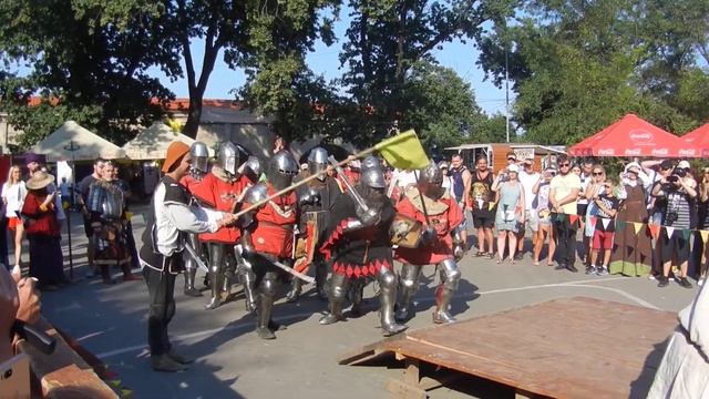 "Пороховая башня" Битва за мост между Дворами 2 смотреть онлайн