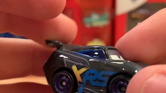 Mattel Disney Cars Mini Racers Mega Unboxing 60+ - Gold, Metallic, XRS, Piston Cup смотреть онлайн
