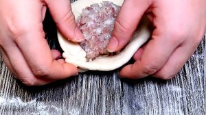 Беляши с мясом. Подробная лепка беляшей! Как красиво налепить беляши!