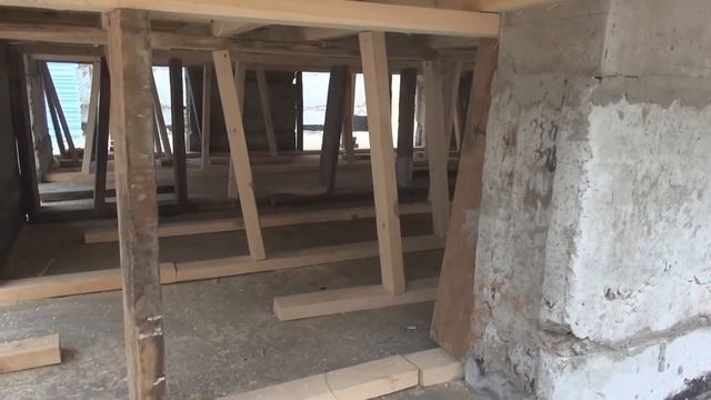 Бассейн с бетонной подвесной чашей в Гомеле смотреть онлайн