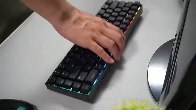 Беспроводная клавиатура с подсветкой смотреть онлайн