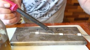 Как сделать самый тонкий рыболовный челнок. Made Netting Needle.  Часть 3
