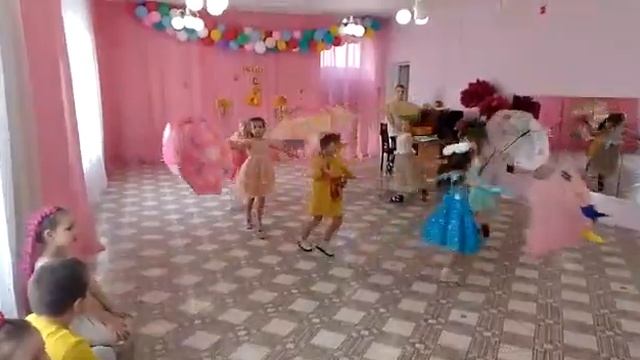 Танец Дождик смотреть онлайн