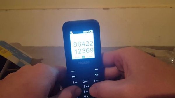 EE Alcatel 1066 Mobile Review and Unboxing