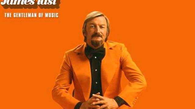 James Last y orquesta: "Games That Lovers Play", sonido directo desde "Royal A. Hall ´79". смотреть онлайн