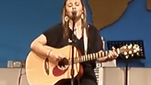 Evelyn Azalia смотреть онлайн