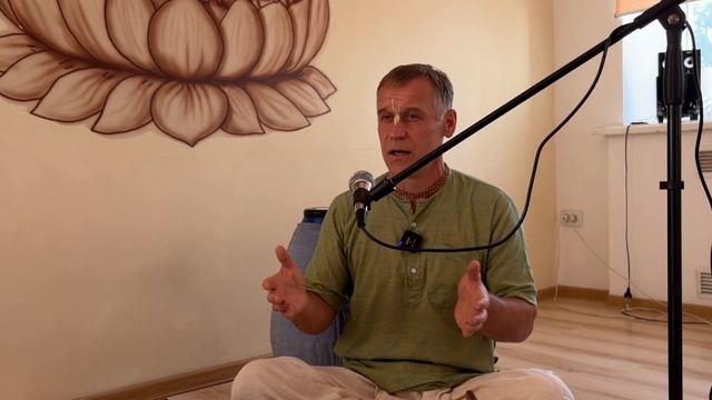 Шьям Кишор прабху. Лекция на Баларама пурниму (г. Смоленск 14.06.22) смотреть онлайн