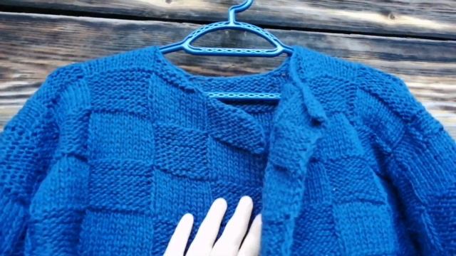 СВЯЗАЛА ЖАКЕТ/КАРДИГАН ШАХМАТНЫМ УЗОРОМ 10*10