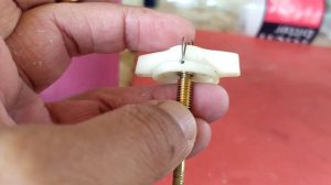 ремонт крышки топливного бака меркури 2.5 (сапуна )