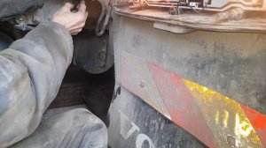 VOLVO FH 13 нет  задних габоритов