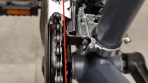 Спадает цепь на велосипеде?