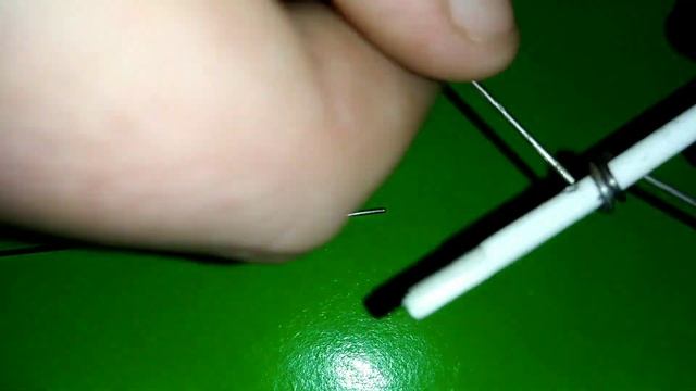 как сделать самодельное коромысло для кормушки смотреть онлайн