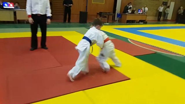 Ваня Торшин 1 поединок Джиу-Джитсу УрФО 2017 смотреть онлайн