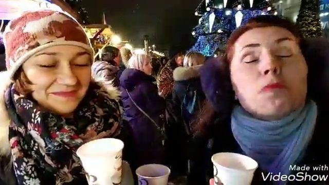 Новогоднее гадание по отпечаткам губ смотреть онлайн