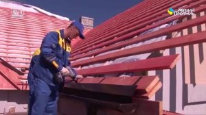 Монтаж карнизной планки перед монтажом металлочерепицы