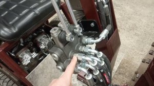 самодельный мини погрузчик .