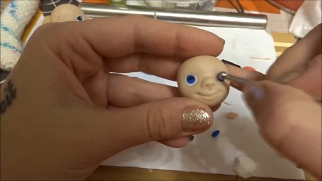 DIY: Лепим лицо и ручки ангелочка из полимерной глины. смотреть онлайн