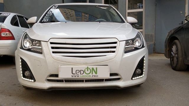 ДХО/Динамический поворотник Chevrolet Cruze смотреть онлайн