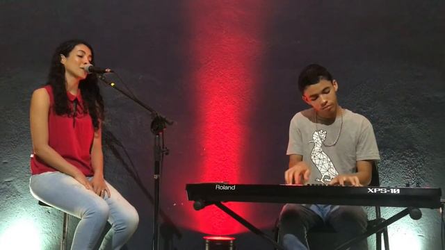 O Rei está voltando - Carolina Ferraz cover смотреть онлайн