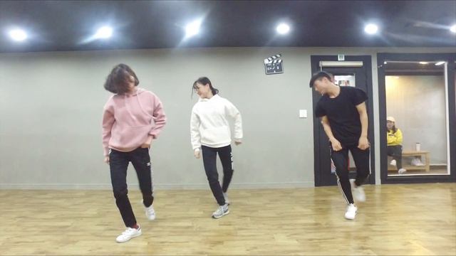 Oops!...I Did It Again - Britney Spears / Choreography by Hi-Ji [Begginer's Class] смотреть онлайн