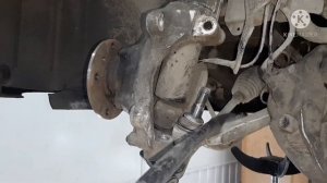 BMW E 60 Замена переднего амортизатора