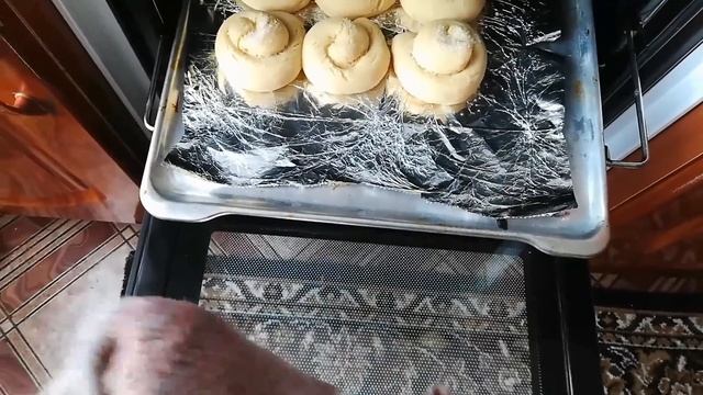ПЕРЕСАДИЛА ВСЁ ДОМАШНИЕ ЦВЕТЫ/ПРОПОЛОЛА ТРАВУ В ПОЛИСАДНИКЕ/НАВЕЛА ПОРЯДОК В ТЕПЛИЦЕ/ЖИЗНЬ В ДЕРЕВН смотреть онлайн