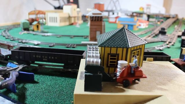 Cabin Fever Remedy! 4.0: A local, a commuter and lots of action. смотреть онлайн