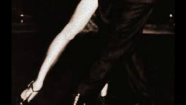 Irene Grandi "E' solo un sogno" смотреть онлайн