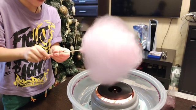 Дети готовят сахарную вату смотреть онлайн