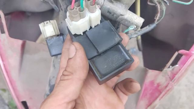 Скутер не развивает обороты причина в коммутаторе. Остерегайтесь поделок.