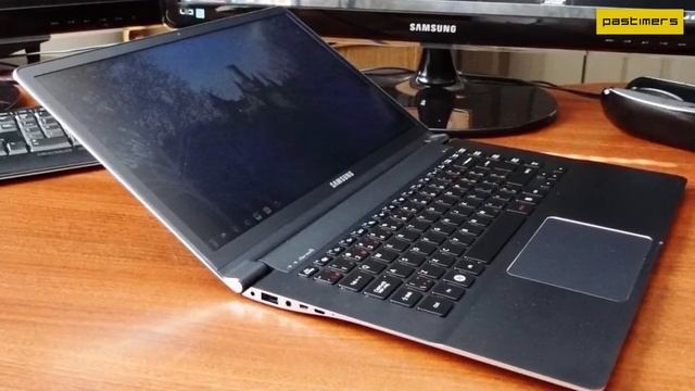 Samsung Series 9 15inch Thin-Light Ultrabook (NP900X4C-A05AU) Overview смотреть онлайн