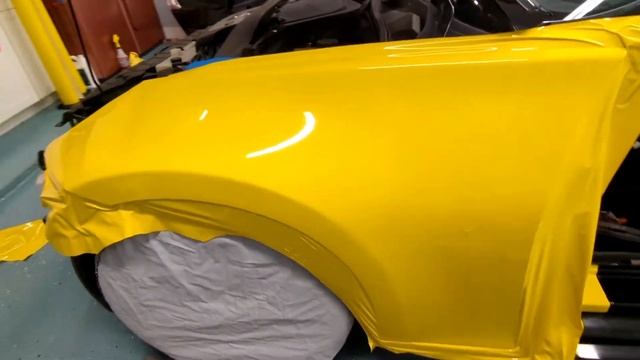 Nissan 370Z fender before/during and after wrap in Oracal 970RA Light yellow смотреть онлайн