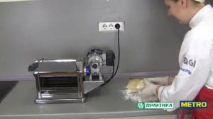 Раскатывание теста с помощью тестораскатки от FAMA