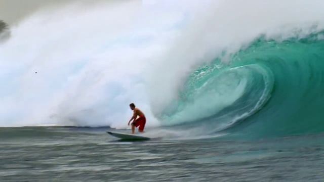 Катание на доске по волнам смотреть онлайн