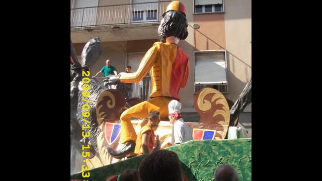 FESTA DELL'UVA 2009 SFILATA DEI CARRI смотреть онлайн