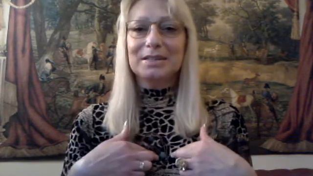 Приветствие от Нади Хилтон участникам Второго Фестиваля "Психология без границ" в Волгограде смотреть онлайн