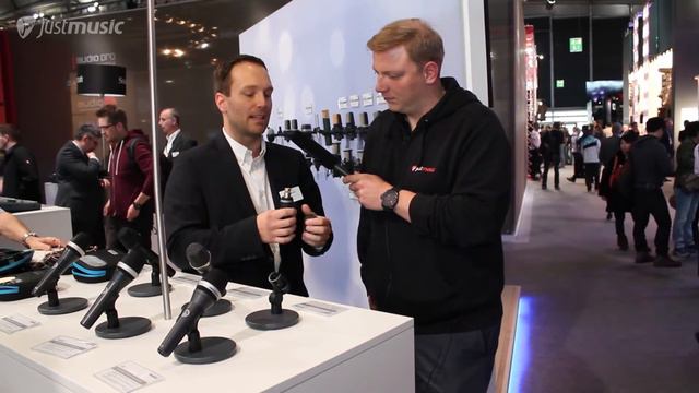 Musikmesse 2016 - AKG C7 Kondensatormikrofon für die Bühne. смотреть онлайн