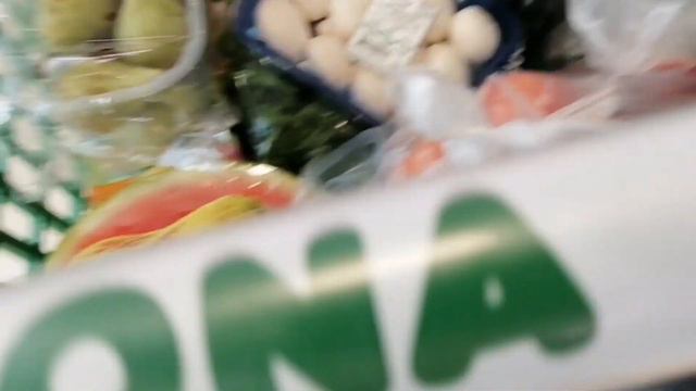 ПОКУПАЮ В МЕРКАДОНА, РЕШИЛАСЬ НА СКРЫТУЮ СЪЕМКУ ВНУТРИ, НА УЛИЦЕ 32ºС смотреть онлайн