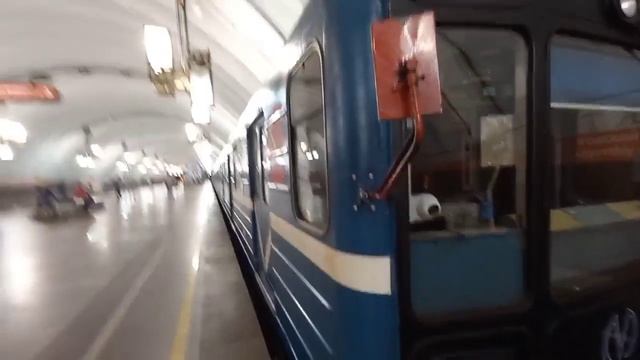 отправление 81-717.5 со станции Лиговский Проспект БПСН (ОПИСАНИЕ) смотреть онлайн