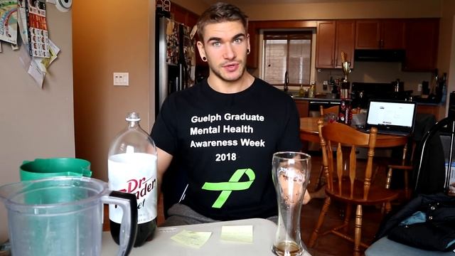 HOW DO COMPETITIVE EATERS NOT GET FAT? Q&A + Drinking Challenge смотреть онлайн