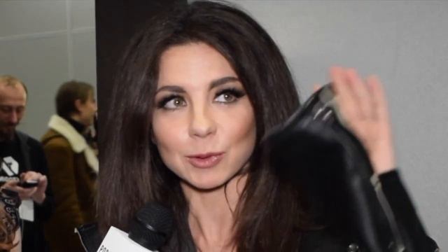 Аня Плетнева разыграла своего директора смотреть онлайн