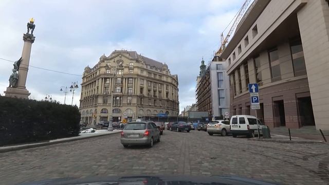 По Львову на автомобиле через центр (v2). Со звуком улицы. Lviv driving downtown. смотреть онлайн
