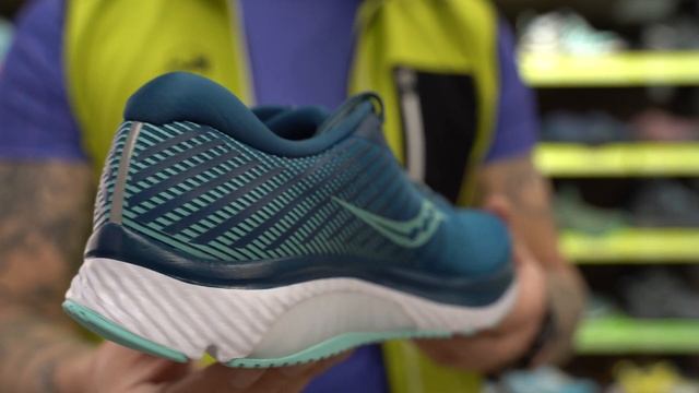 Кроссовки женские Saucony Guide 13 Blue/Aqua за 30 секунд смотреть онлайн