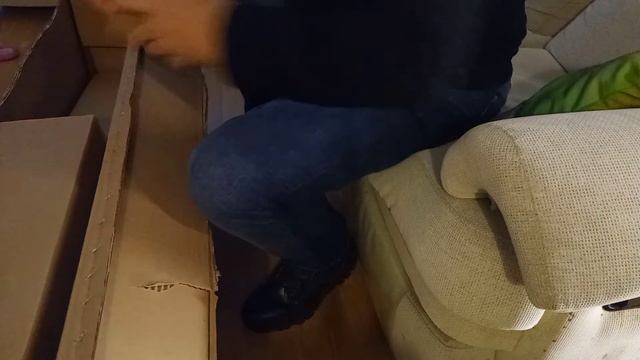 Fender Redondo Sunburst (unboxing) смотреть онлайн